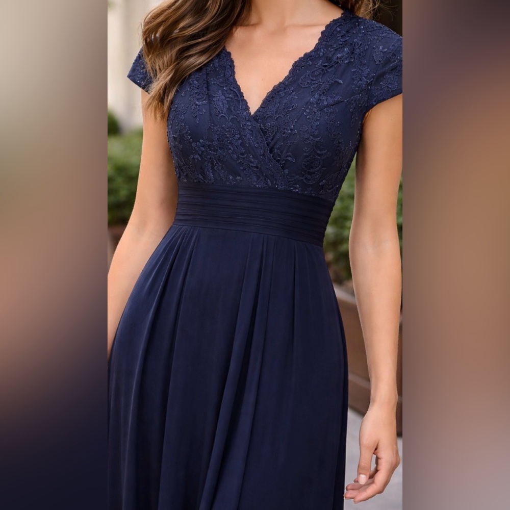 Mother or Mother-in-law dress. Size 8